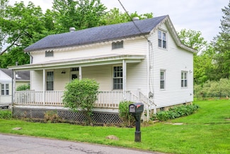84 Montgomery St, Tivoli, NY 12583