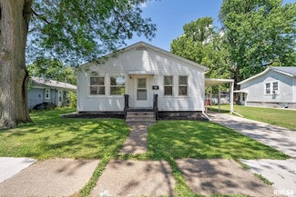 209 45th St, Moline, IL 61265