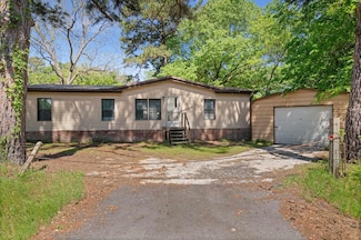 20414 Hillside Dr, Chandler, TX 75758