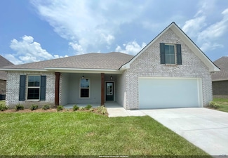 121 Horis Dr, Houma, LA 70364