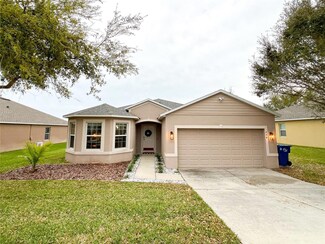 204 Compass Rose Dr, Groveland, FL 34736