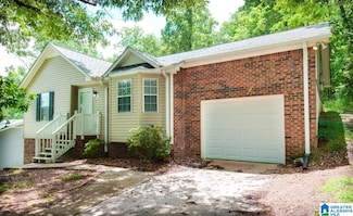 5135 Amberwood Ln, Pinson, AL 35126