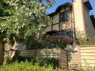 21930 Valerio St Unit 16, Canoga Park, CA 91303