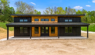 777 Glencairn Rd, Campton, KY 41301