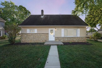 1080 Maple St, Harrisburg, OH 43126