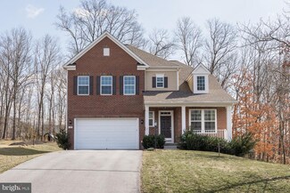 162 Country Club Dr, Cross Junction, VA 22625