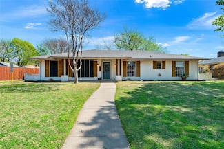 308 Stony Creek Dr, Desoto, TX 75115