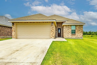 382 Galvez Ln, Houma, LA 70363