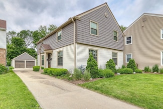 833 Robertson St, Milwaukee, WI 53213