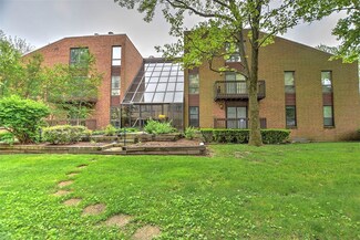 717 W Prairie Ave Unit 2B, Decatur, IL 62522