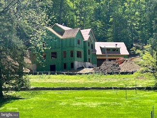3 Dowlin Forge Rd, Downingtown, PA 19335