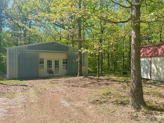 9360 Misenheimer Rd, Mountain View, AR 72560