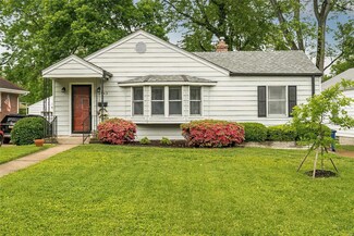3543 San Jose Ln, Saint Ann, MO 63074