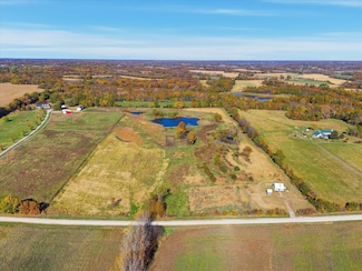 637 County Road 102, Fayette, MO 65248