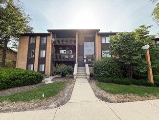 6105 Knoll Valley Dr Unit 302, Willowbrook, IL 60527