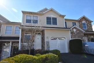 106 Springhill Dr, Morris Plains, NJ 07950