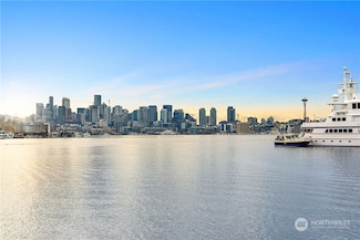 2309 N Northlake Way Unit 10, Seattle, WA 98103
