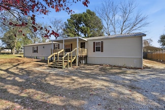 306 N Moseley Rd, Colcord, OK 74338