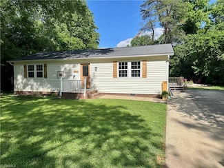 3910 Kim Dr, High Point, NC 27265