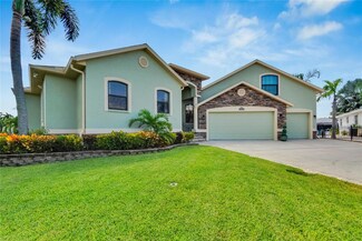 926 Golf Island Dr, Apollo Beach, FL 33572