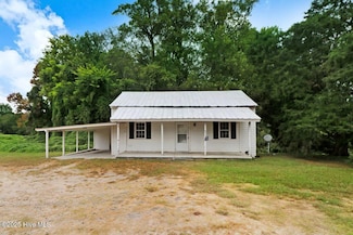 269 S Coral Bells Way, Four Oaks, NC 27524