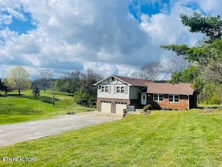 1131 S Fork Dr, Sevierville, TN 37862
