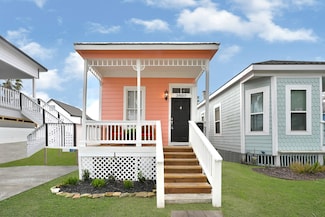 3907 Ursuline St, Galveston, TX 77550