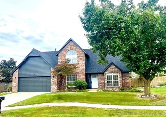 6313 E Broadway St, Broken Arrow, OK 74014