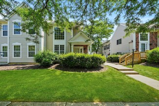 702 E Victoria Cir Unit 251, North Aurora, IL 60542