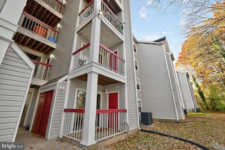 18518 Boysenberry Dr Unit 212, Gaithersburg, MD 20879