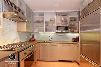 200 Chambers St Unit 6J, New York, NY 10007