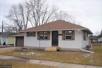 1311 Armstrong Ave N, Glencoe, MN 55336