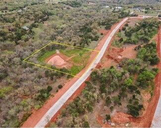 8266 Wilshire Park Dr E, Oklahoma City, OK 73111