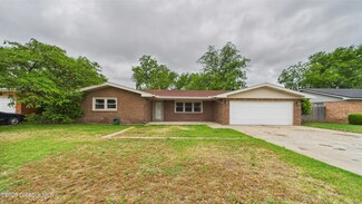 3811 42nd St, Lubbock, TX 79413