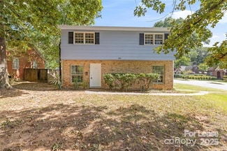 1231 Hazel St, Charlotte, NC 28208