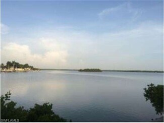 330 Kon Tiki Dr Unit A1, Naples, FL 34113