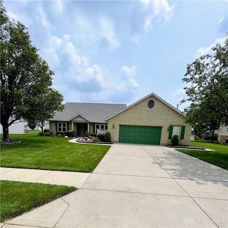 139 Westrock Farm Dr, Englewood, OH 45322