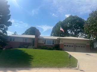 1203 Greenlawn Dr, Norfolk, NE 68701