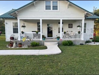 12222 N Fm 487, Buckholts, TX 76518
