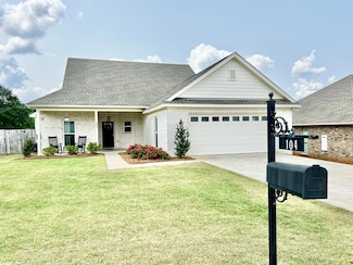 104 Summit Curve, Troy, AL 36079