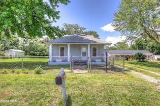 414 S Mckinley Ave, Joplin, MO 64801