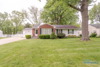 2815 Wicklow Rd, Toledo, OH 43606