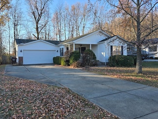 615 Brickyard Dr, Sunman, IN 47041