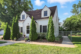 358 18th St SW, Owatonna, MN 55060