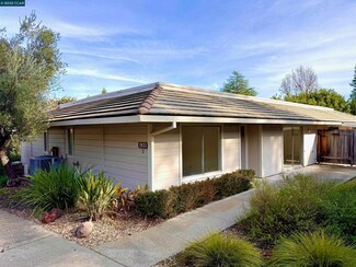 2933 Ptarmigan Dr Unit 3, Walnut Creek, CA 94595