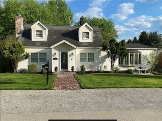 105 Gibson Rd, Bentleyville, PA 15314