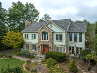 2509 E Brow Rd, Signal Mountain, TN 37377