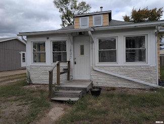 1407 Martha St, Pekin, IL 61554