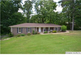 5100 Dove Creek Ave, Northport, AL 35473