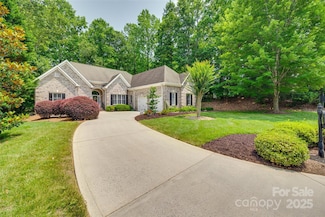16527 Woolwine Rd, Charlotte, NC 28278